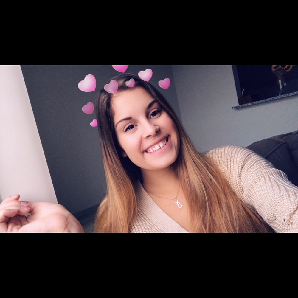 Meet your Posher, Rachel